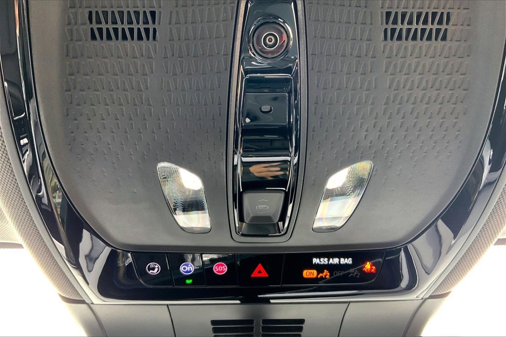 New 2026 Cadillac Optiq Luxury 1 image 20