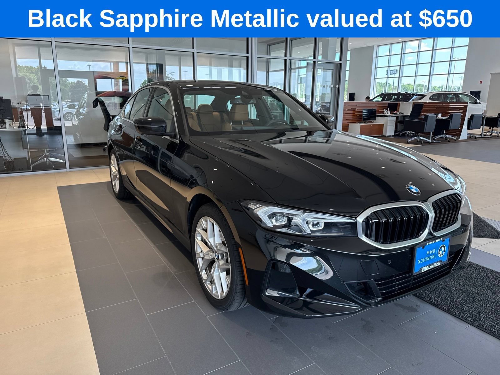 Used 2025 BMW 330i xDrive Sedan w/ Convenience Package AWD/4WD image 3