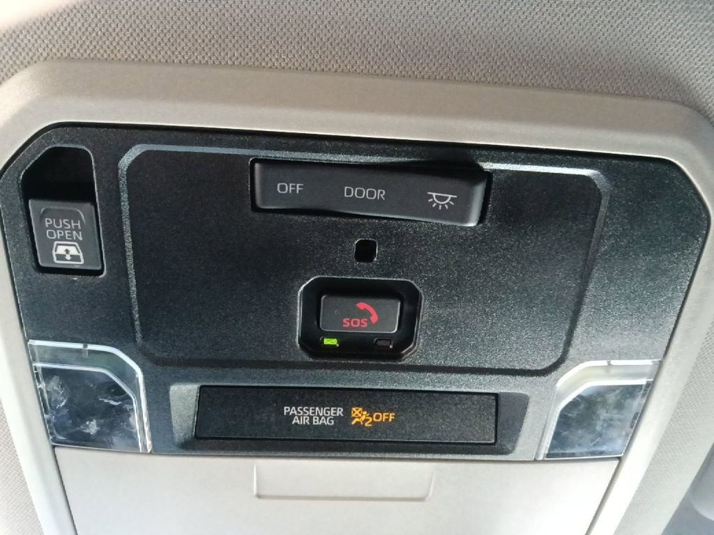 Used 2022 Toyota Tundra SR5 w/ Convenience Package image 26