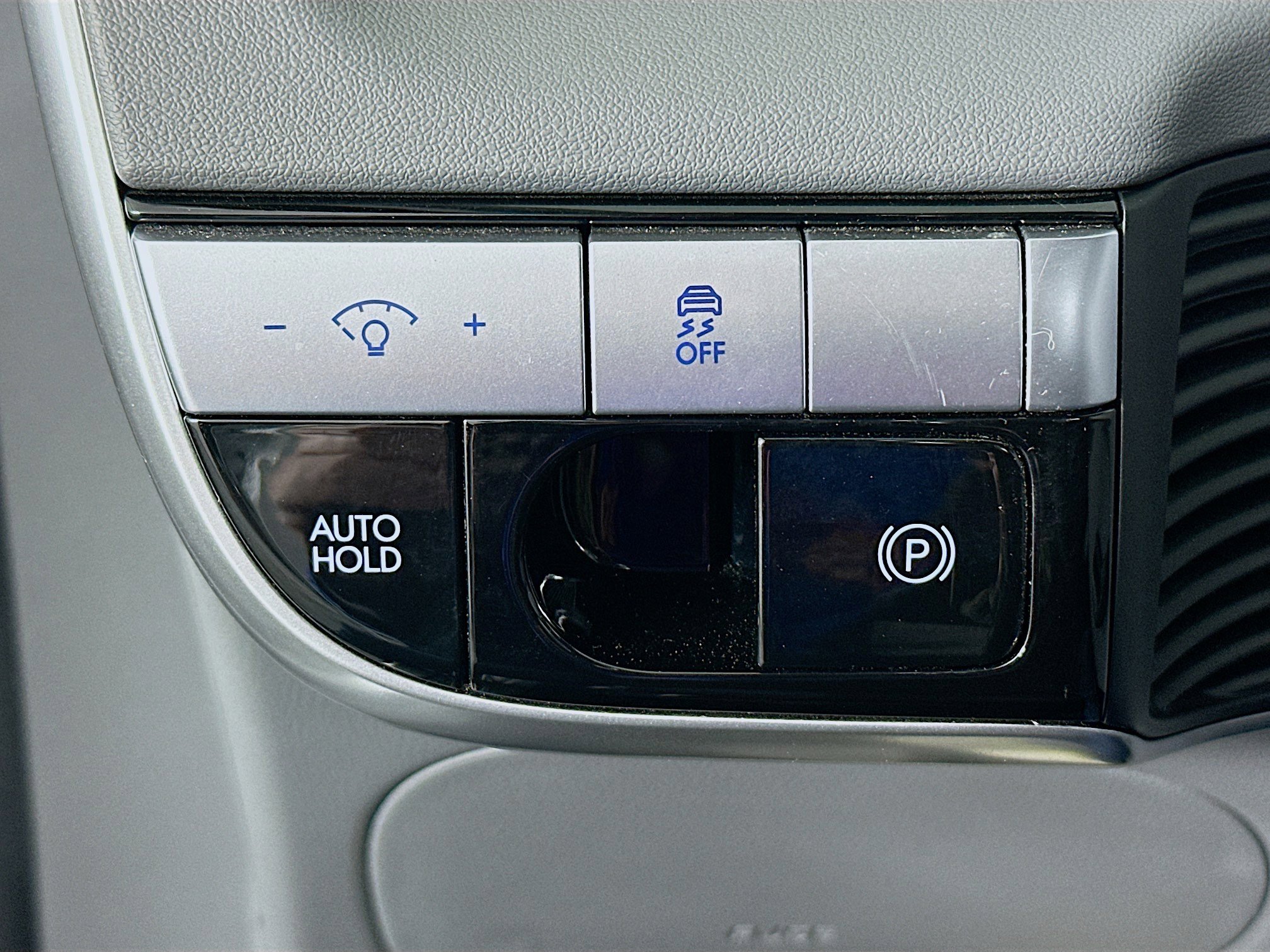 Used 2024 Hyundai Ioniq 5 SE image 17