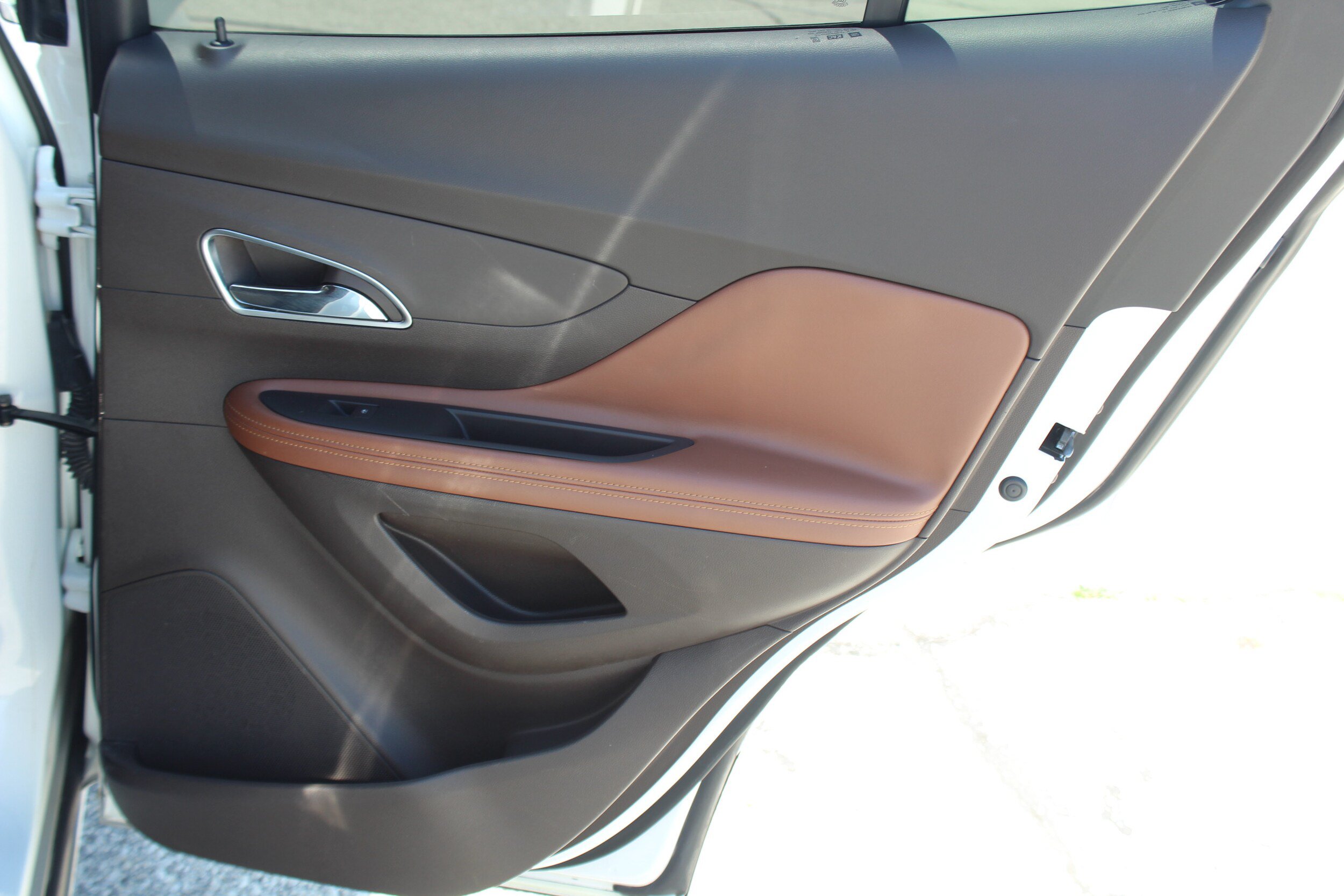 Used 2014 Buick Encore Leather AWD/4WD image 22