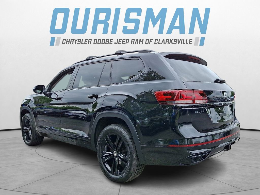 Used 2023 Volkswagen Atlas SEL R-Line AWD/4WD image 4