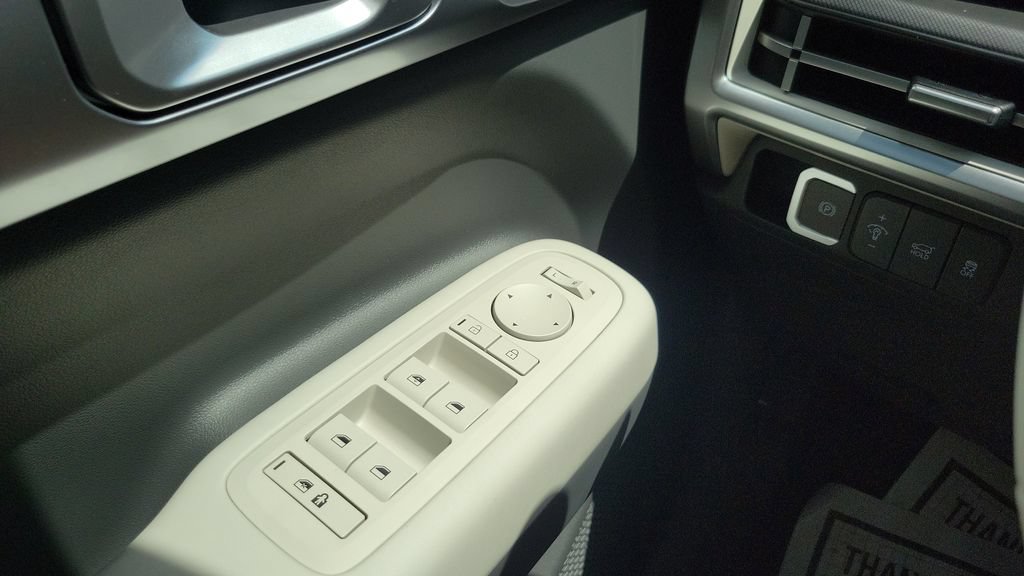 New 2026 Hyundai Santa Fe SE FWD image 19