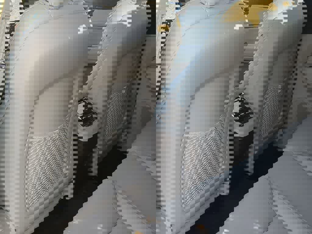 New 2026 Volvo XC60 B5 Ultra w/ Protection Package Premier image 17