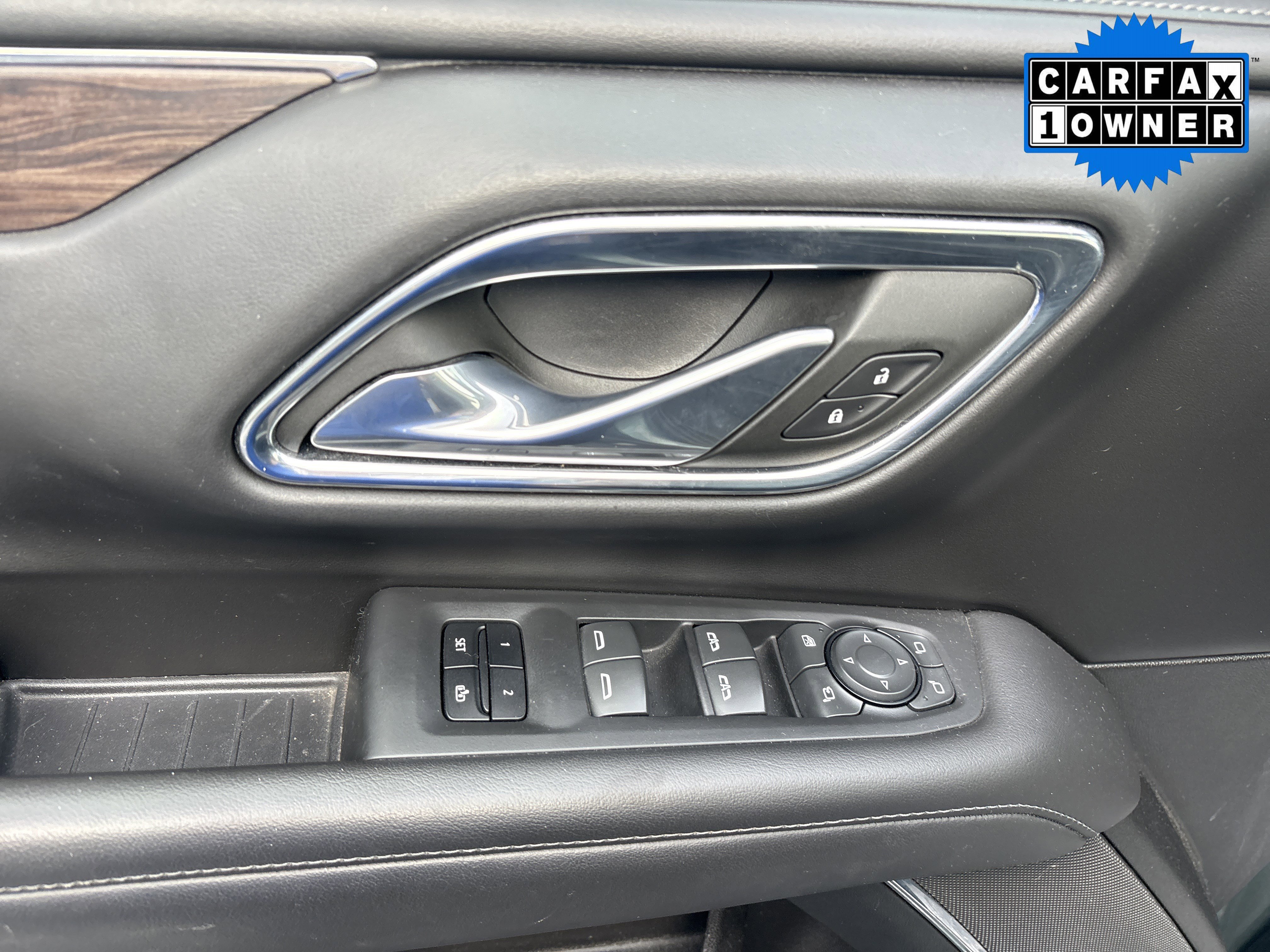 Used 2023 Chevrolet Suburban Z71 w/ Luxury Package image 14