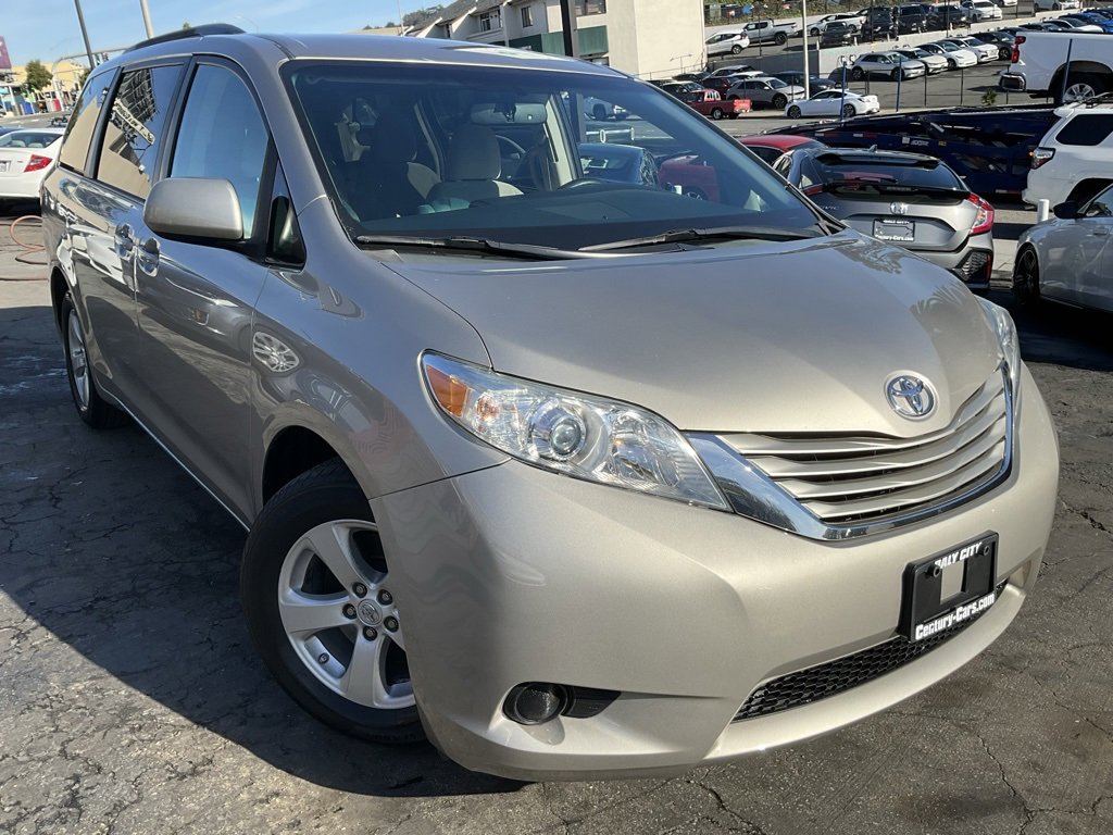 Used 2015 Toyota Sienna LE