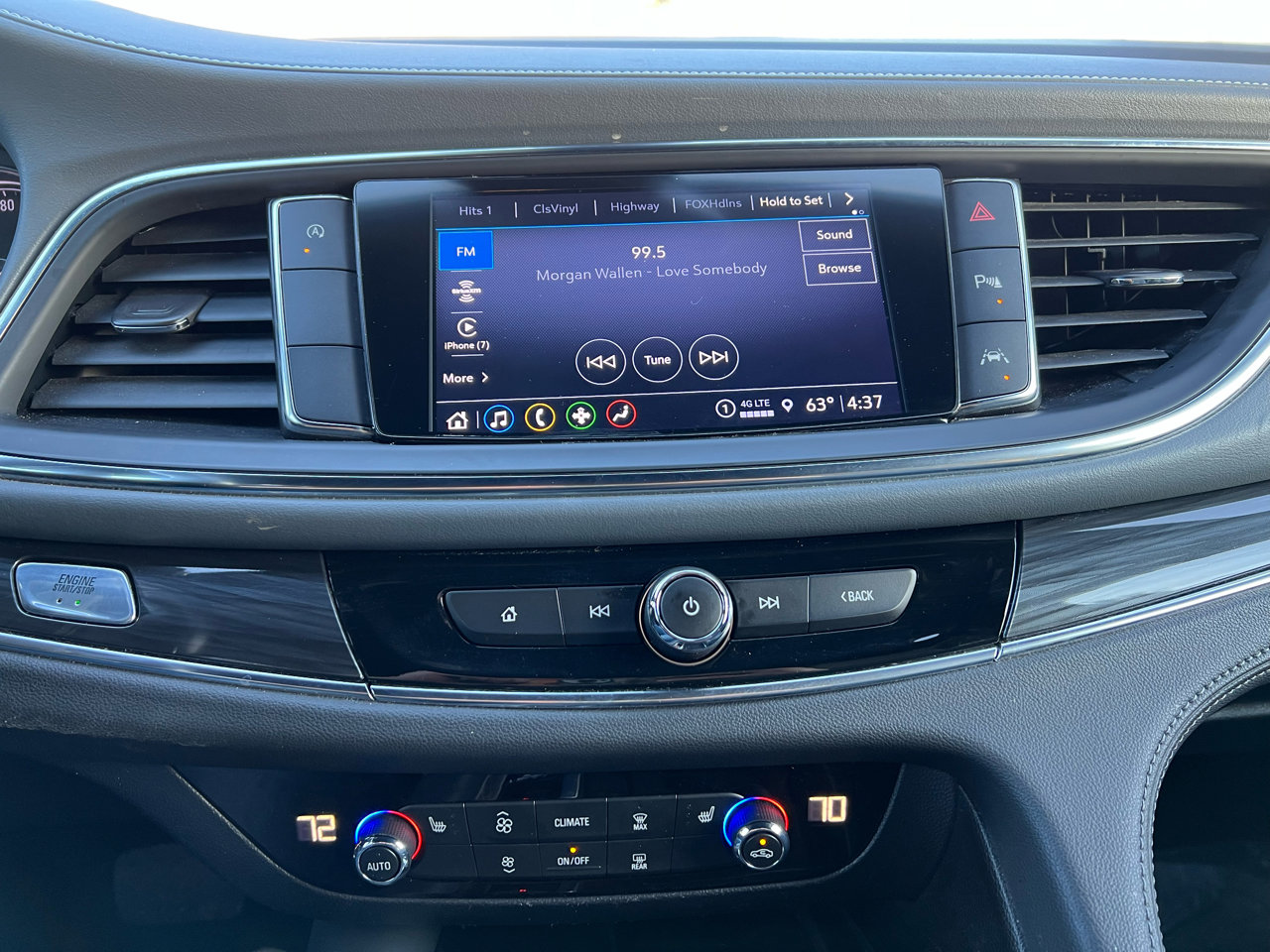 Used 2023 Buick Enclave Essence image 16