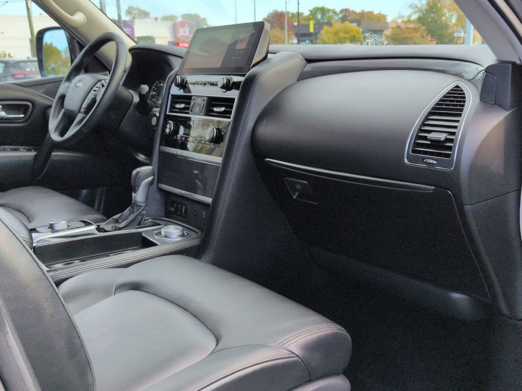 Used 2024 Nissan Armada SV image 21