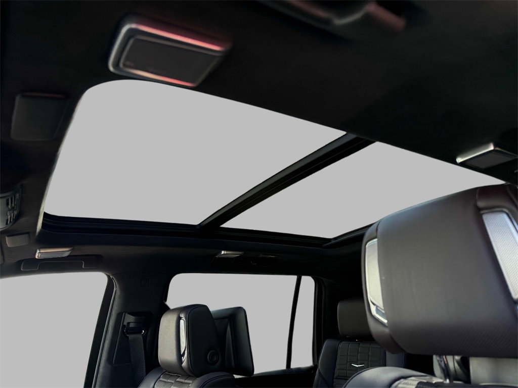 Certified 2024 Cadillac Escalade ESV Sport Platinum w/ LPO, ONYX Package image 25