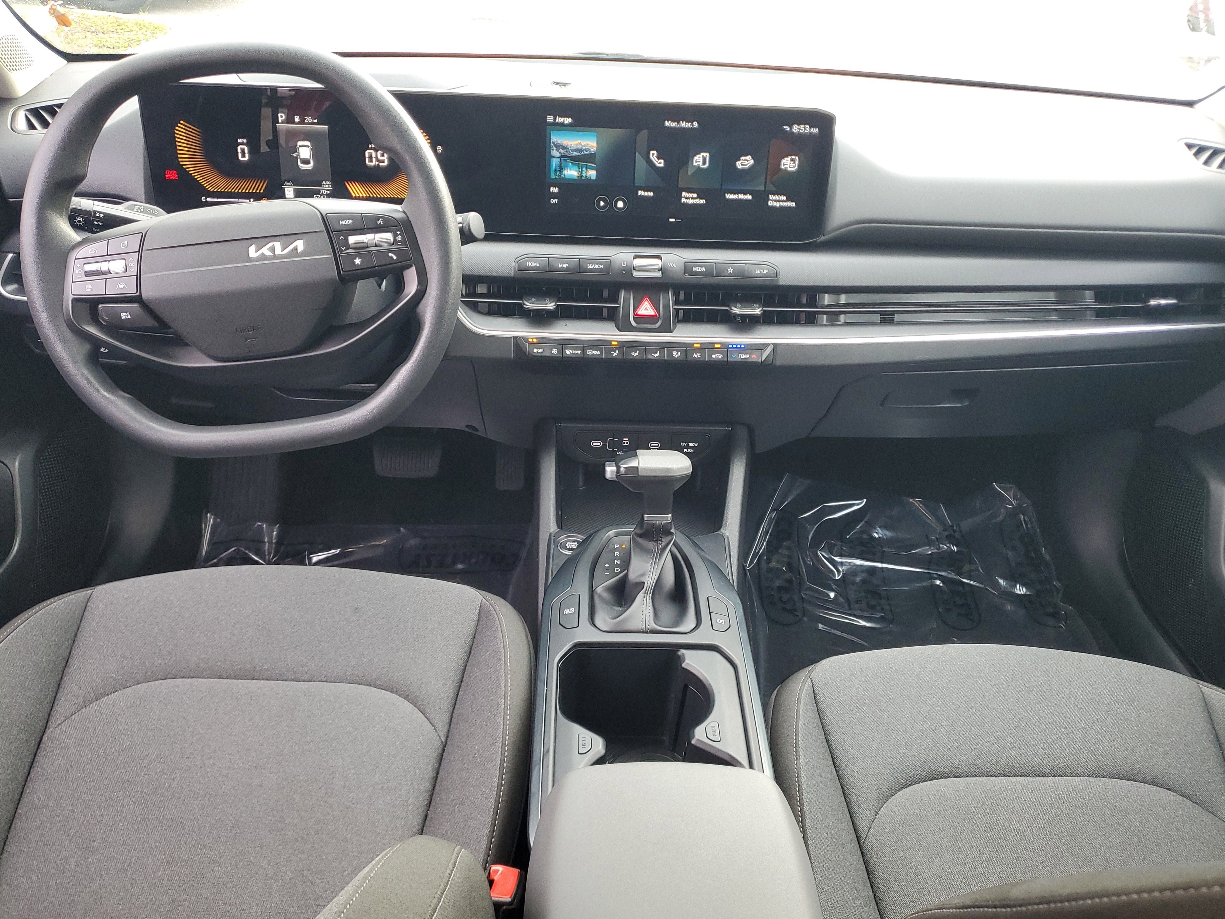 Used 2025 Kia K4 LXS image 11