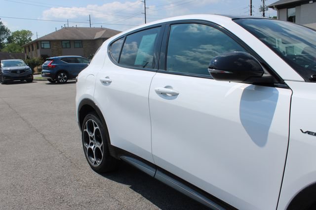 Used 2025 Alfa Romeo Tonale w/ Premium Package AWD/4WD image 48