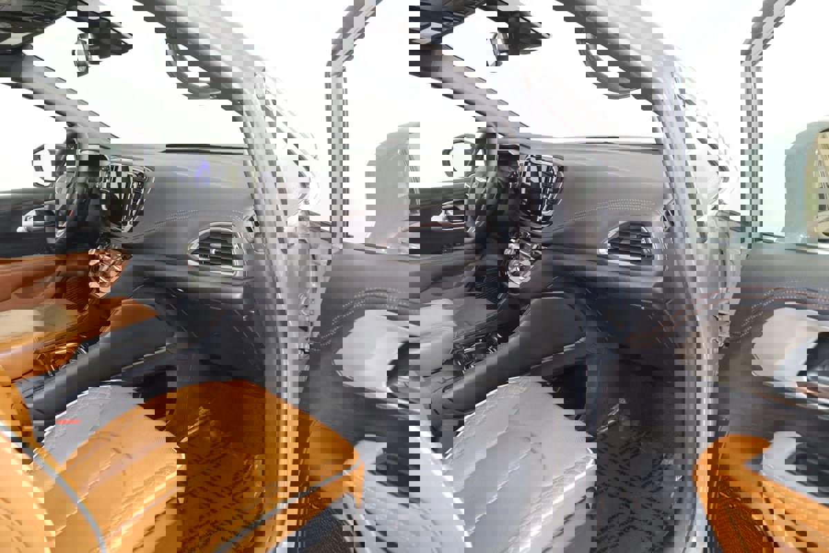 Used 2024 Chrysler Pacifica Pinnacle image 47