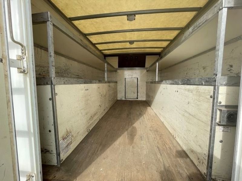 Used 2015 Chevrolet Express 3500 RWD image 14