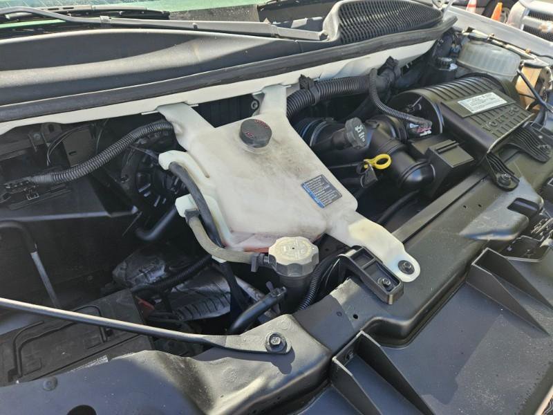 Used 2008 Chevrolet Express 1500 Passenger RWD image 17