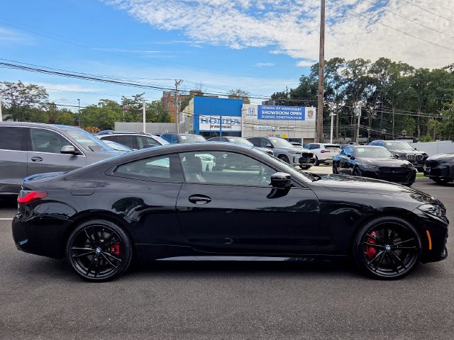 Used 2024 BMW 440i xDrive Coupe w/ Premium Package AWD/4WD image 4