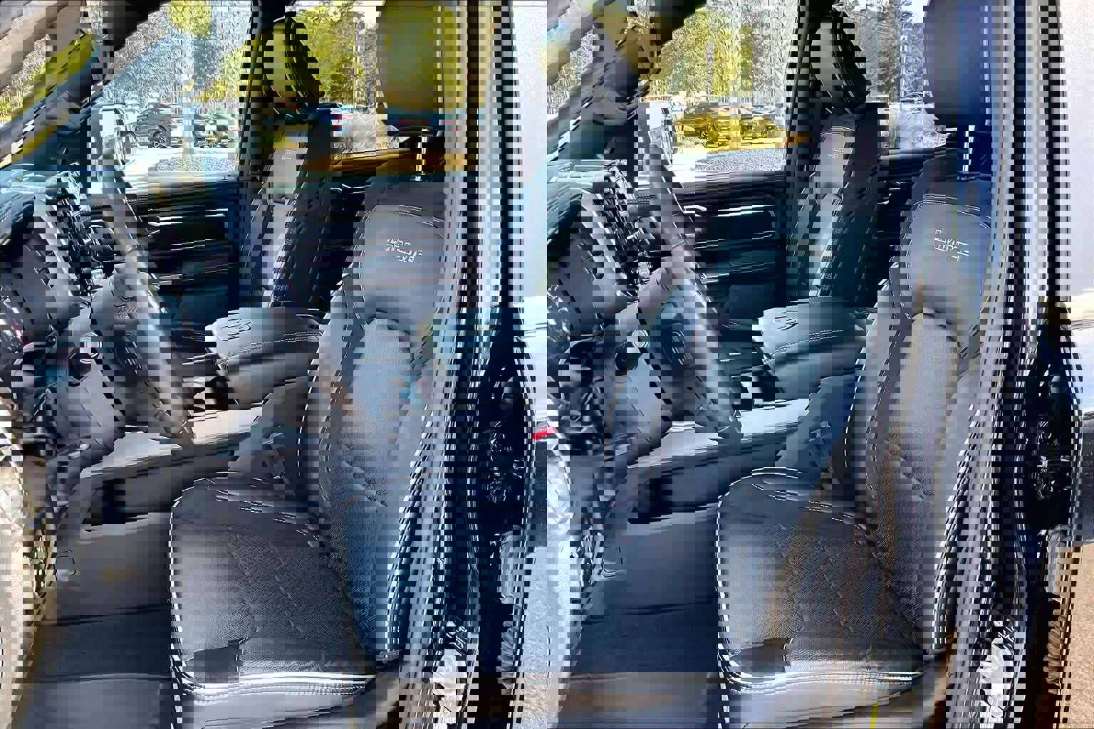 Used 2024 RAM 1500 Laramie image 8