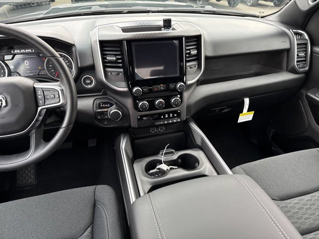 New 2026 RAM 1500 Express AWD/4WD image 15