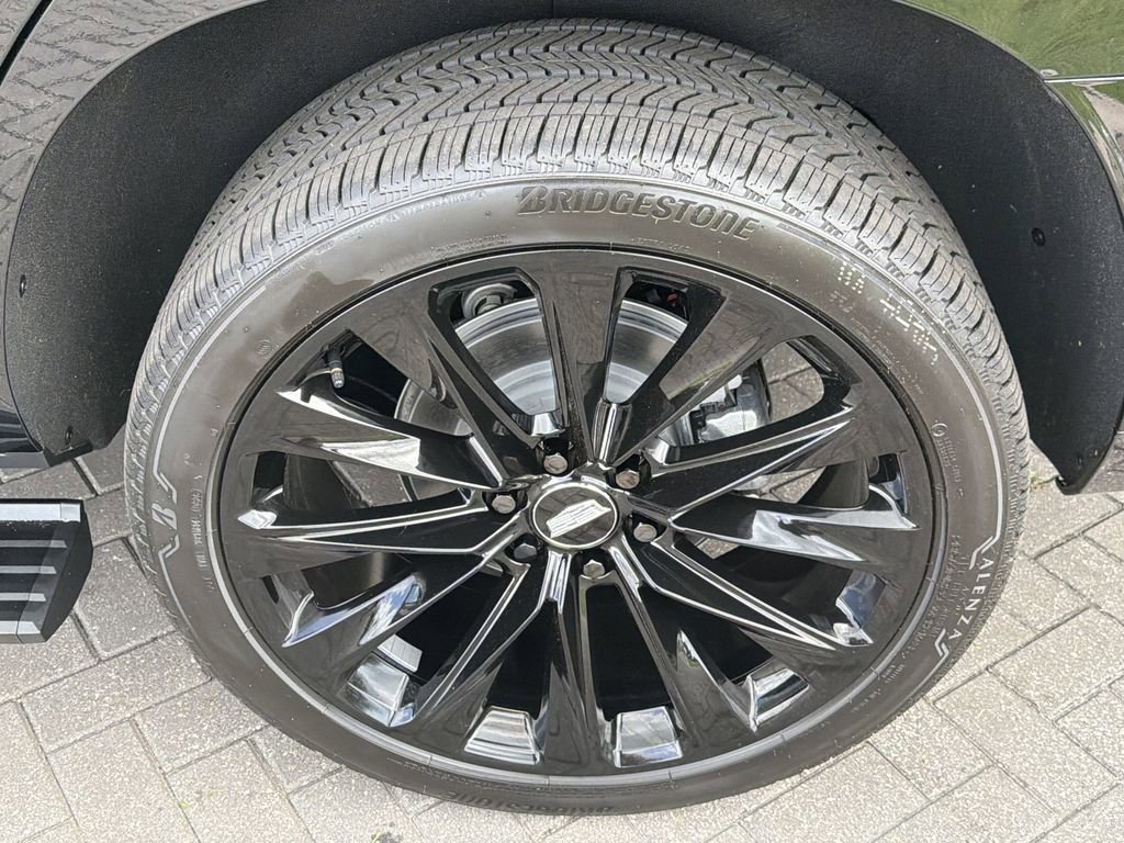 New 2026 Cadillac Escalade Platinum Sport w/ LPO, ONYX Package AWD/4WD image 31