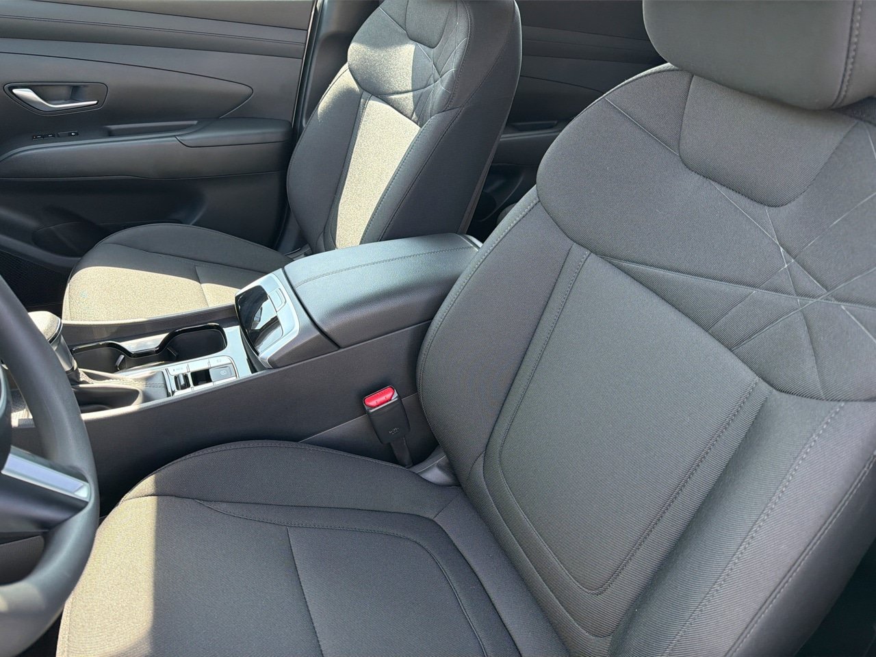 Certified 2025 Hyundai Tucson SE AWD/4WD image 18