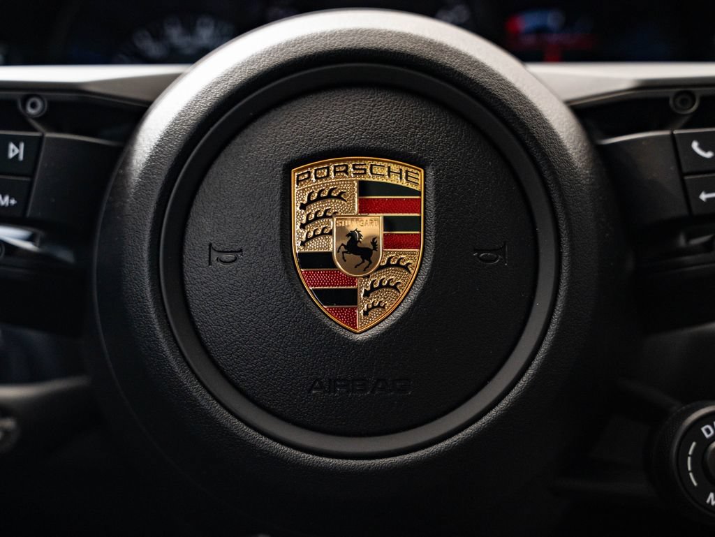 Certified 2026 Porsche Macan GTS AWD/4WD image 32