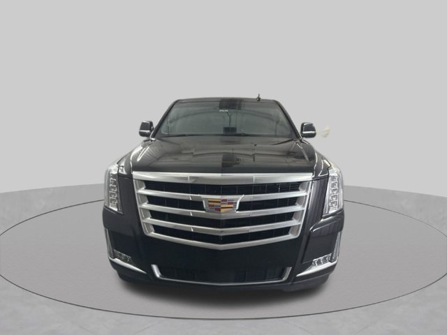 Used 2017 Cadillac Escalade Premium Luxury RWD image 2