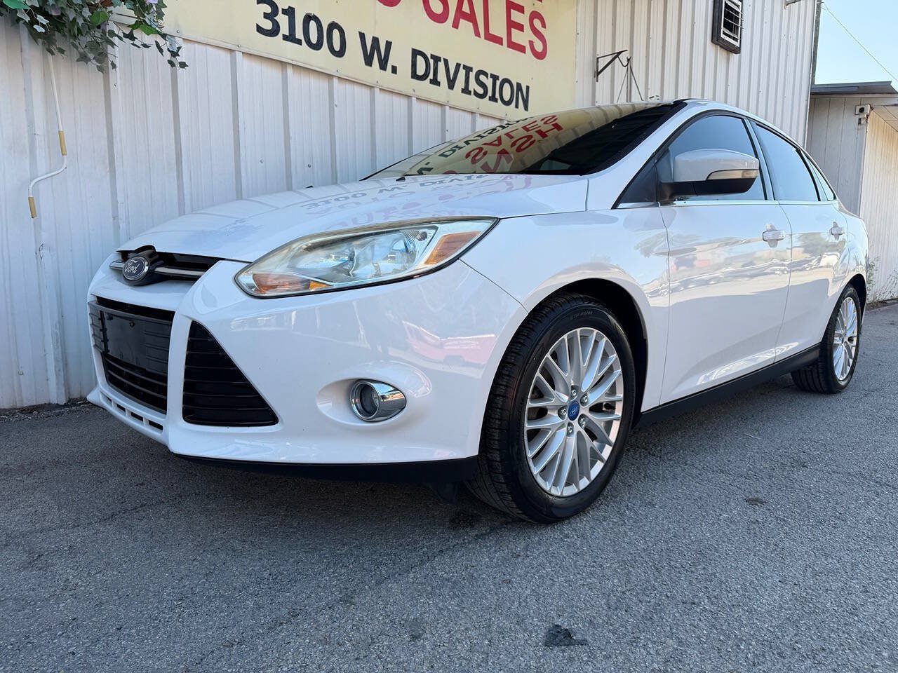 Used 2012 Ford Focus SEL FWD image 7