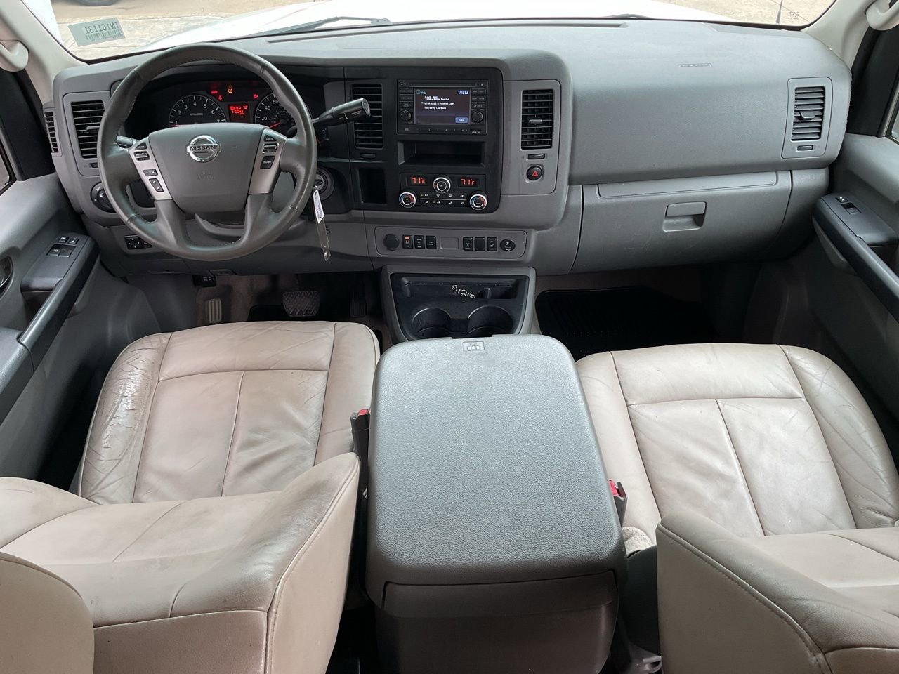 Used 2014 Nissan NV 3500 SL w/ Technology Package image 18