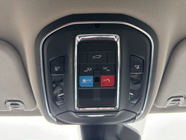 Used 2024 Jeep Wagoneer Series III image 26