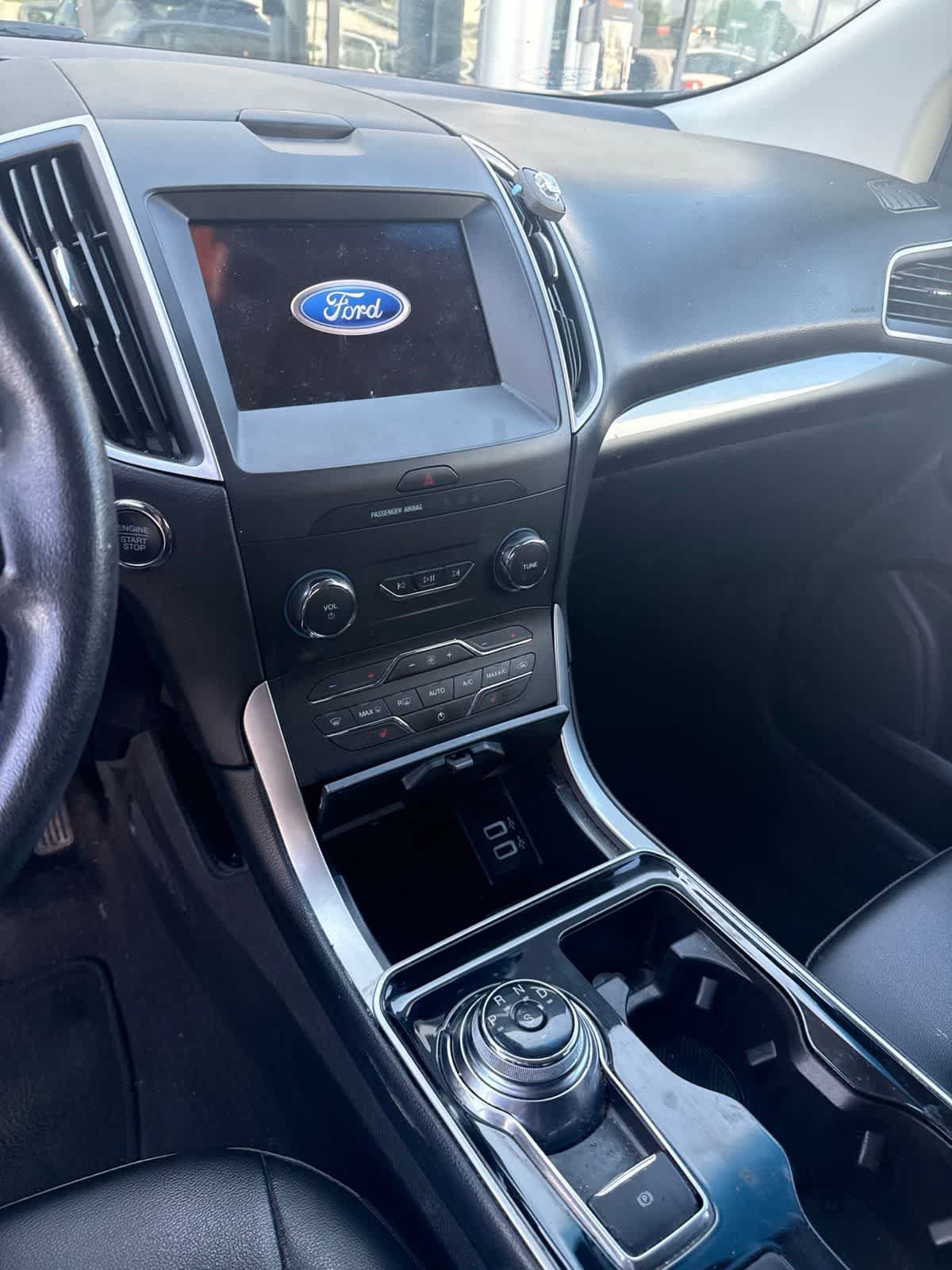Used 2019 Ford Edge SEL w/ Equipment Group 201A FWD image 6