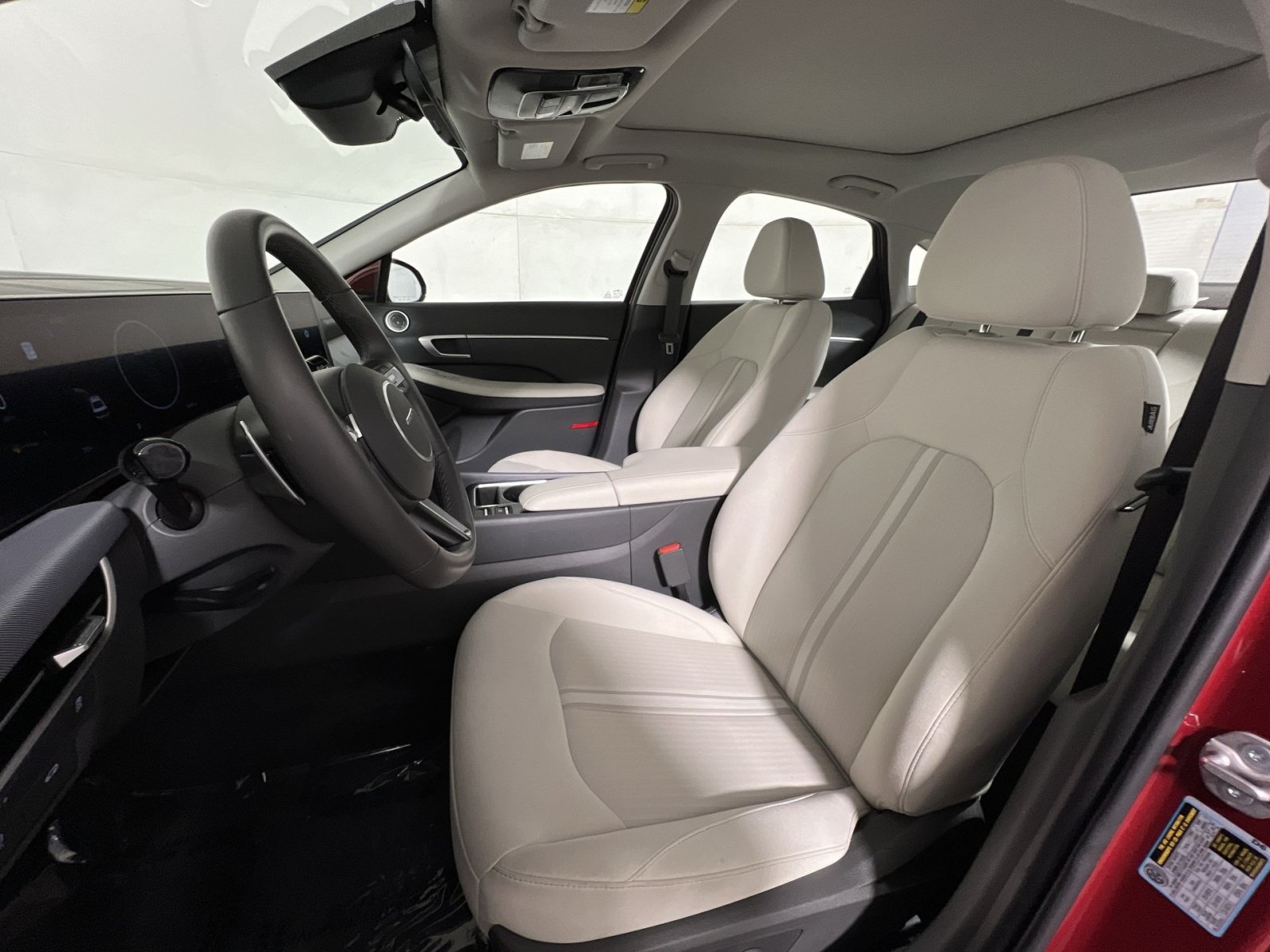 Used 2024 Hyundai Sonata SEL w/ Convenience Package FWD image 13