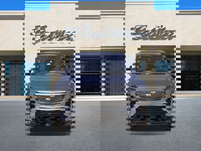 New 2026 Cadillac Optiq Luxury 2 image 7