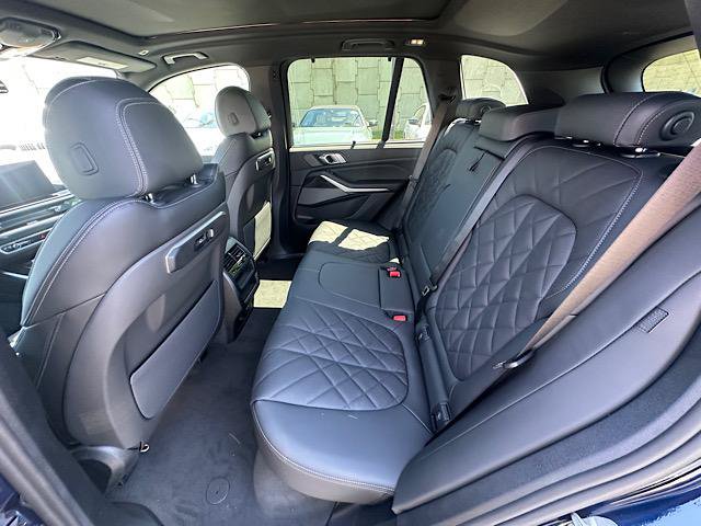 New 2026 BMW X5 xDrive50e w/ M Sport Package AWD/4WD image 5