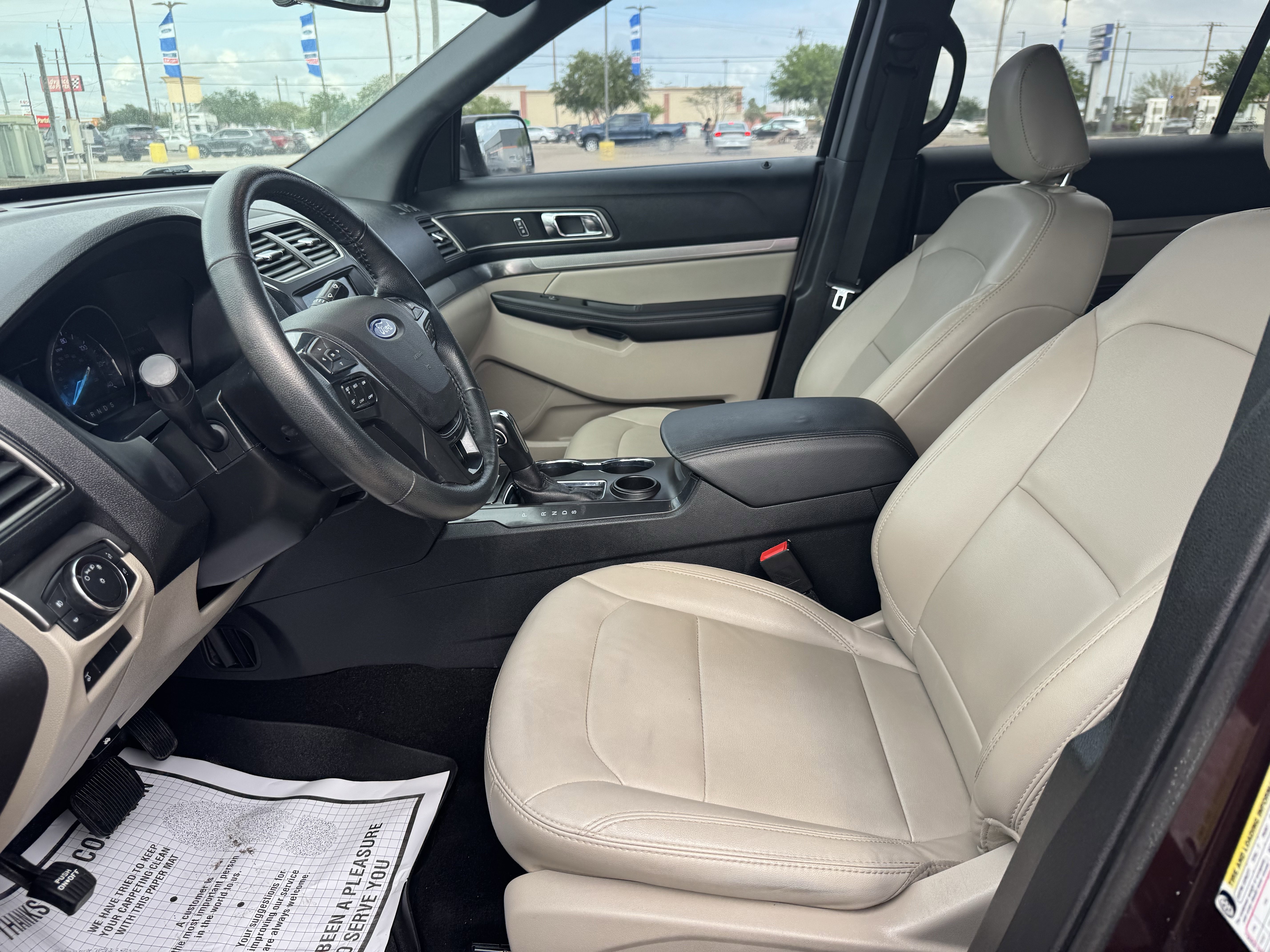 Used 2019 Ford Explorer XLT w/ Equipment Group 202A FWD image 13