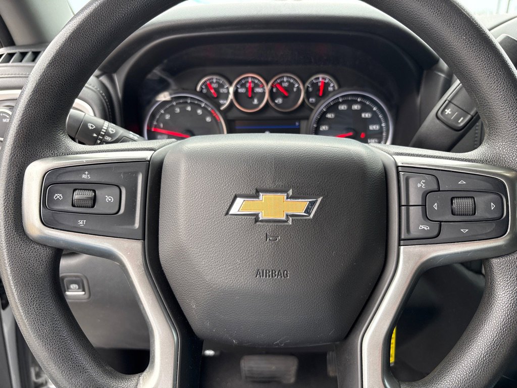 Used 2020 Chevrolet Silverado 1500 LT image 12