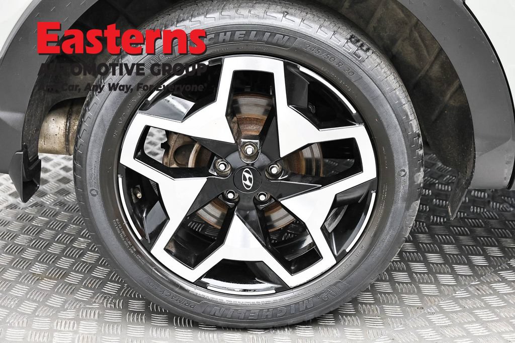 Used 2022 Hyundai Santa Cruz Limited AWD/4WD image 25