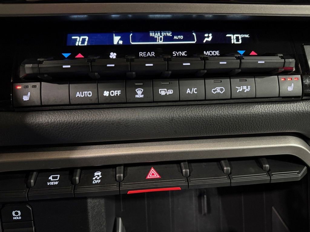 Used 2025 Toyota Sequoia SR5 image 31