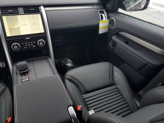 New 2026 Land Rover Discovery Limited Edition image 18
