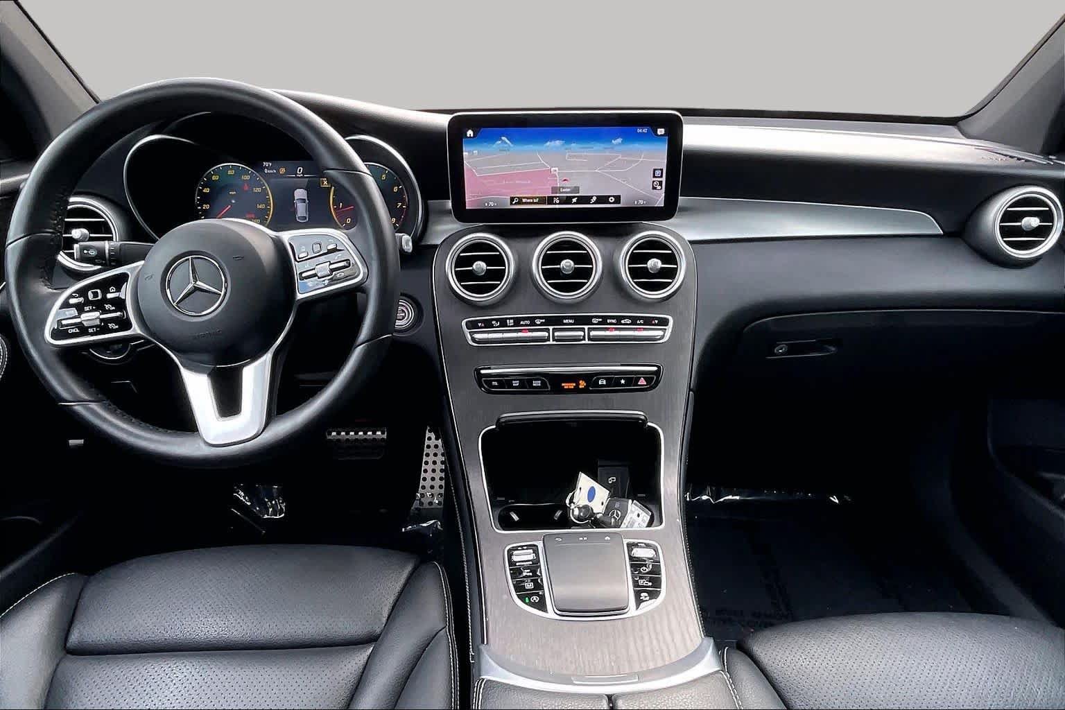 Used 2020 Mercedes-Benz GLC 300 4MATIC Coupe image 15