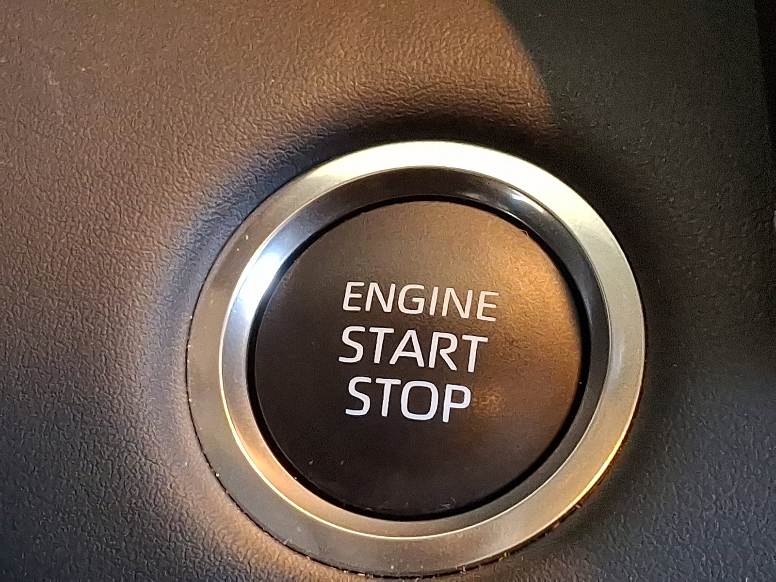 Certified 2025 Toyota Highlander XLE image 24