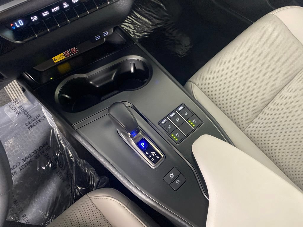 Used 2025 Lexus UX 300h AWD w/ Cold Area Package image 23