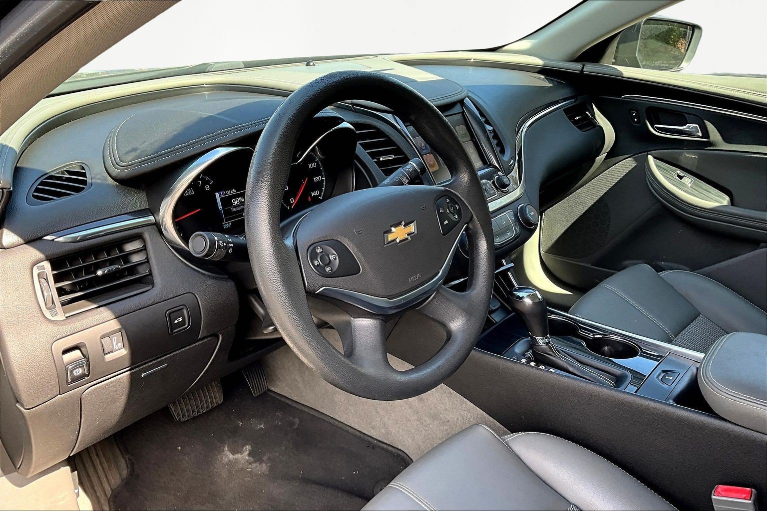 Used 2018 Chevrolet Impala LS FWD image 17