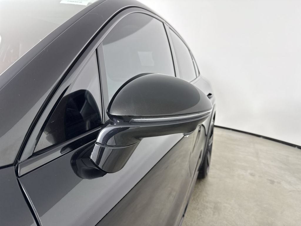 Certified 2023 Porsche Cayenne Turbo AWD/4WD image 12