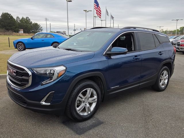 Used 2020 GMC Terrain SLE w/ Driver Convenience Package image 3