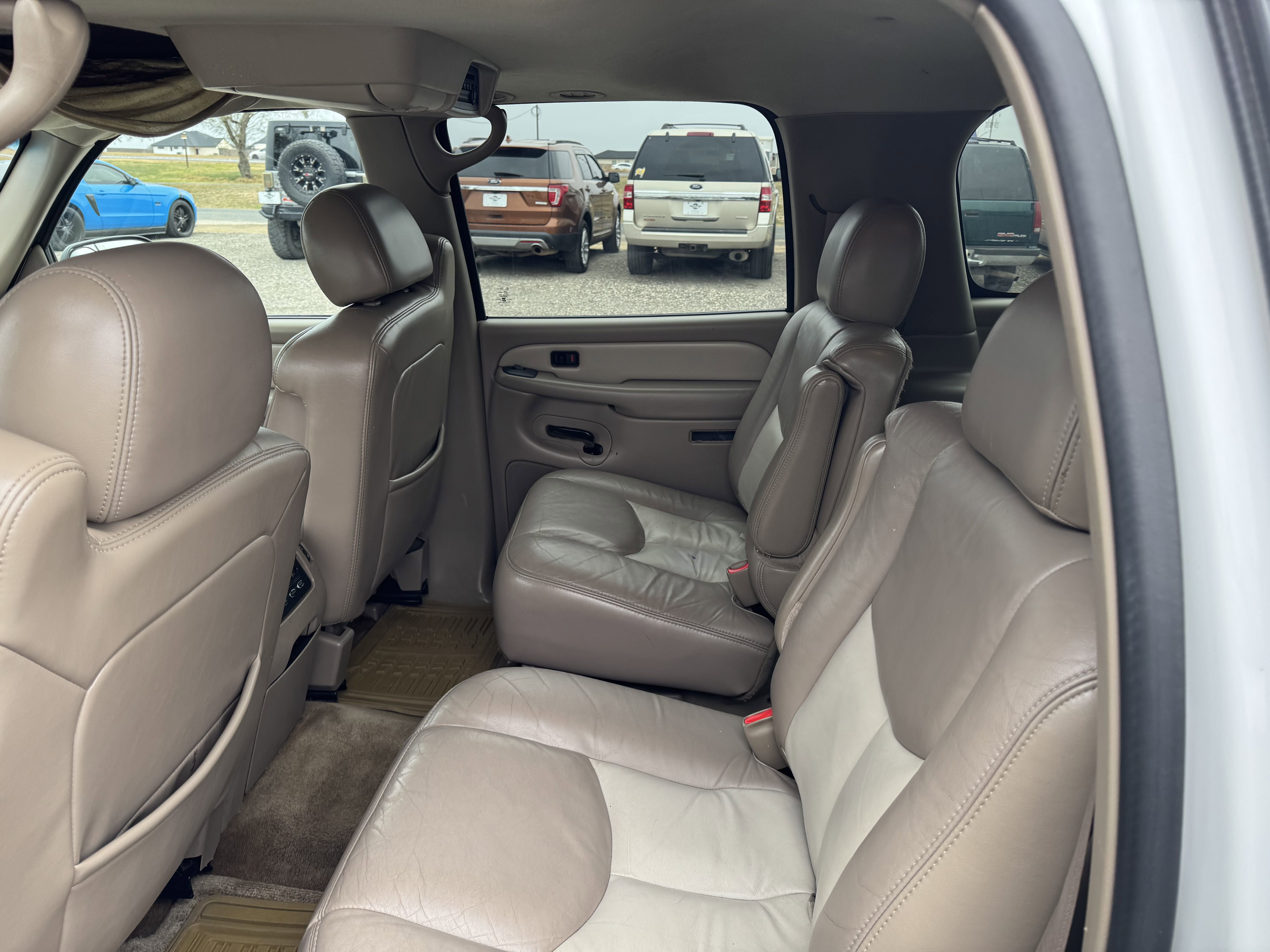 Used 2004 GMC Yukon XL Denali image 17