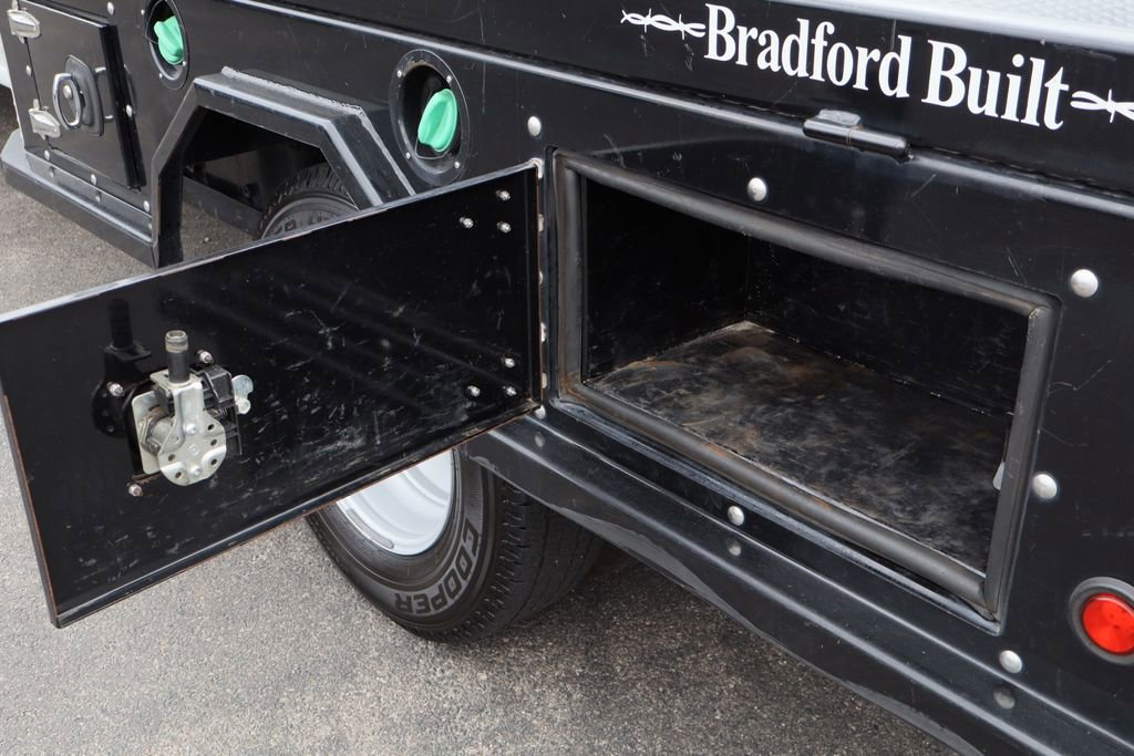 Used 2023 GMC Sierra 3500 Pro w/ Convenience Package image 23