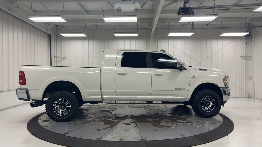 Used 2022 RAM 2500 Laramie AWD/4WD image 9