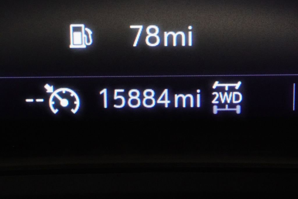 Used 2023 Buick Envision Preferred AWD/4WD image 9