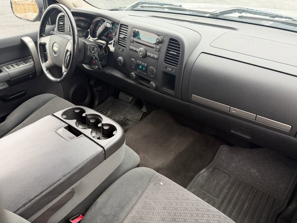 Used 2008 Chevrolet Silverado 1500 LT w/ Power Pack Plus AWD/4WD image 20