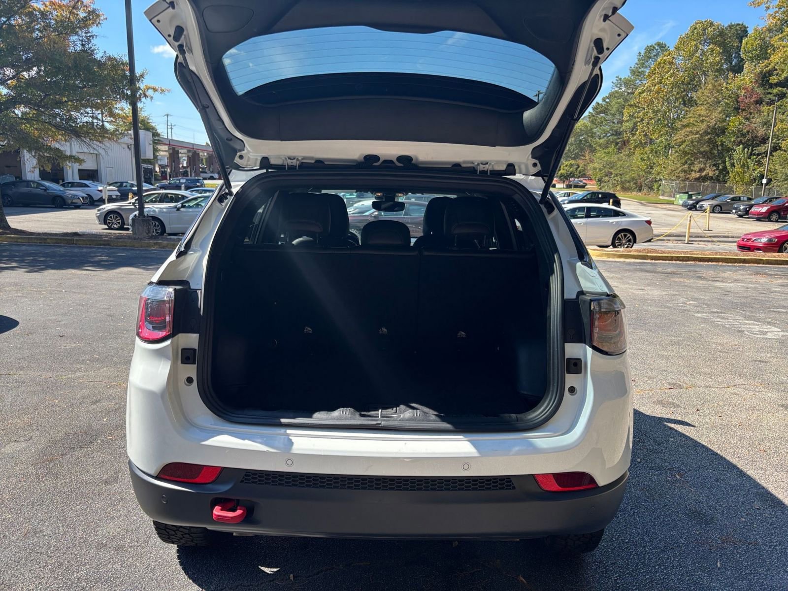 Used 2025 Jeep Compass Trailhawk image 31