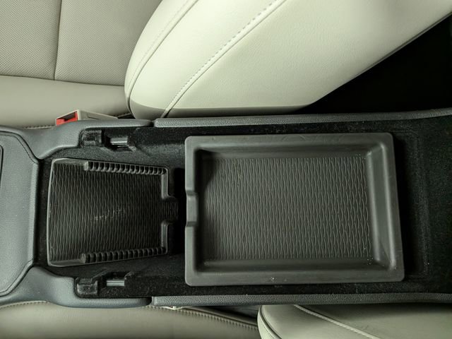 Used 2019 Cadillac XT4 Premium Luxury FWD image 24